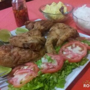 Receita de Peixe frito com Salada