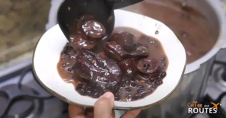 Feijoada brasileira completa