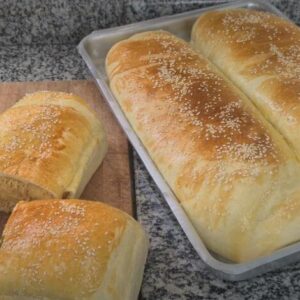 Pão Recheado com Frango Cremoso: Um Lanche Delicioso e Prático